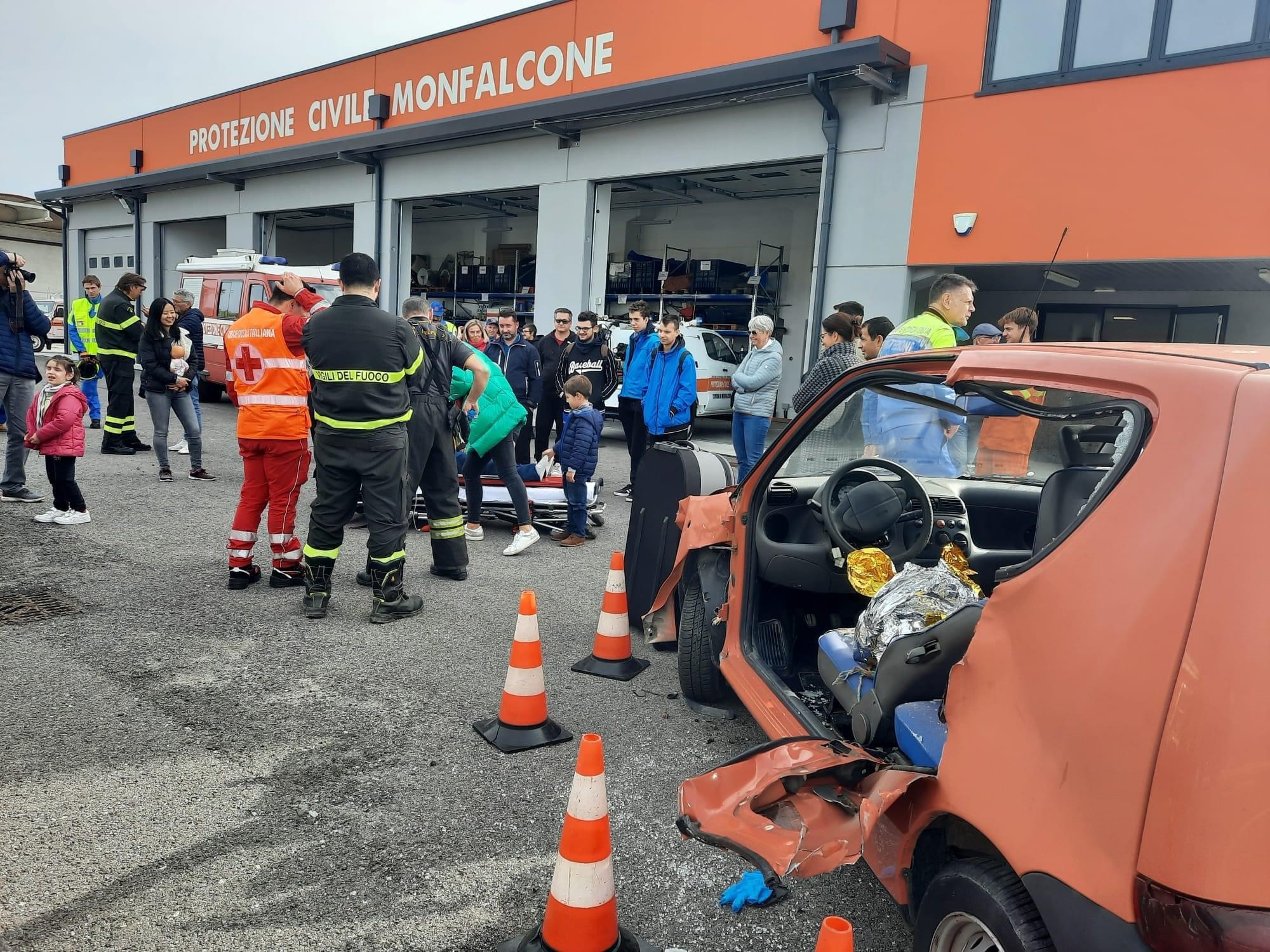 Monfalcone lancia l'app per comunicare le emergenze ai cittadini